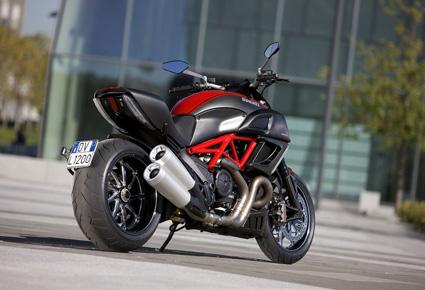 دراجة Ducati Diavel مقابل 20.000 دولار